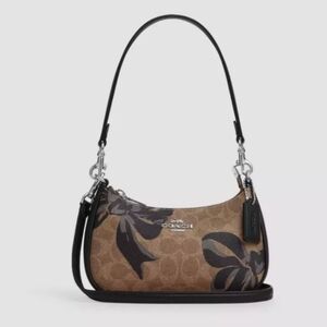 NOT FOR SELL! ISO coach teri shoulder bag with black bow print (Regular size)